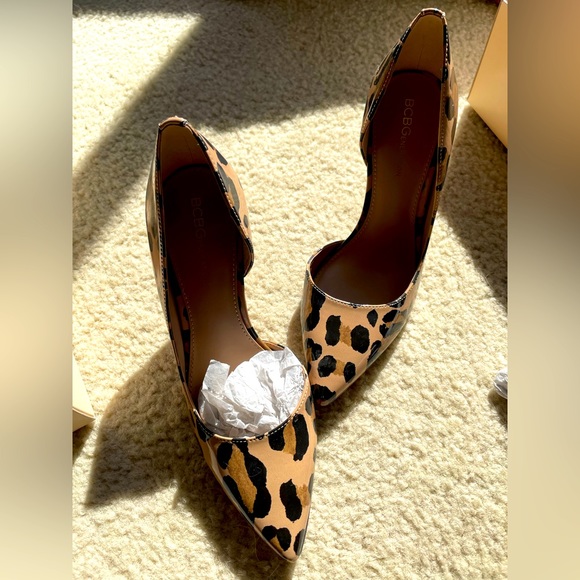BCBG leopard print d’orsay heels sz 7 - Picture 1 of 7